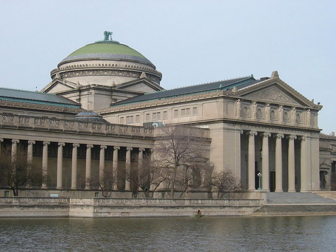 800px-Museum_of_Science_and_Industry_060409