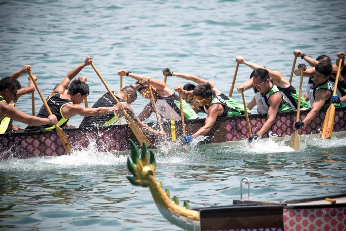 HK Dragon Boat Carnival - Race (1)