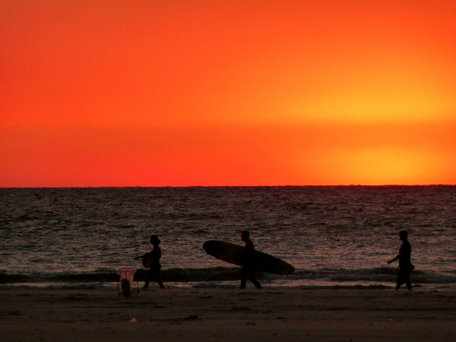 new_sea-sunset-surfer-orange