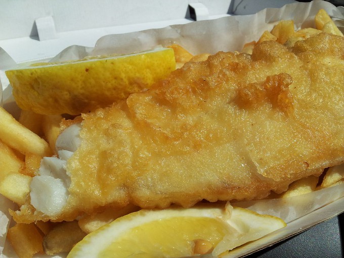 1024px-Fish_and_Chips_Ocean_Foods_Drummoyne