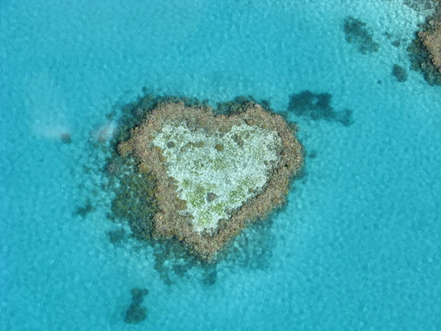 見たら幸せになれるかも 愛に溢れた ハートの島 8選 ガジェット通信 Getnews