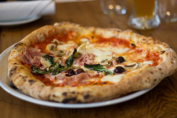 イタリアで食べられる本場のピザ17選 | TABIPPO.NET