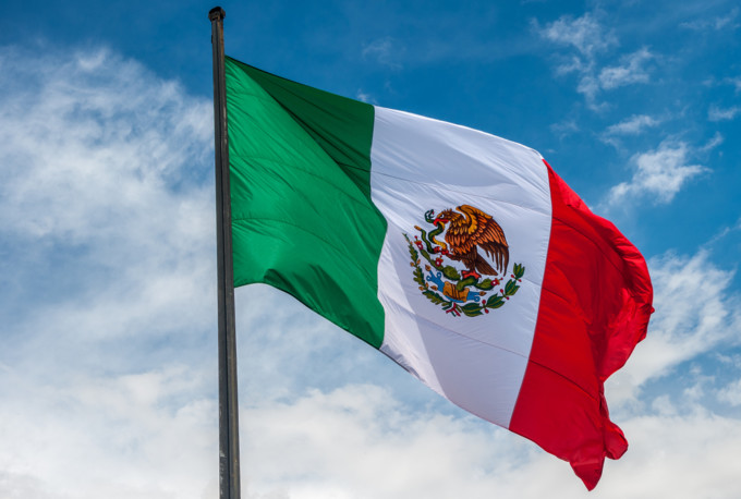 南米メキシコの国旗