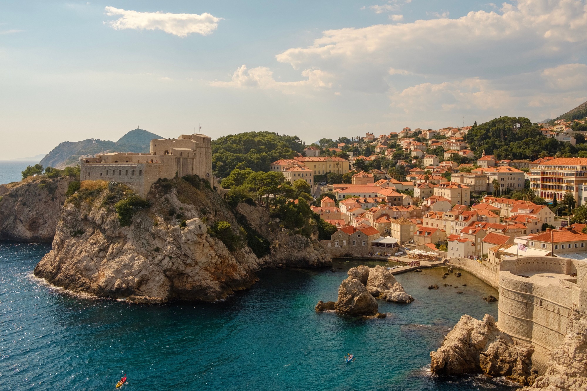 クロアチアの美しい港町トロギールで世界遺産を堪能する Tabippo Net