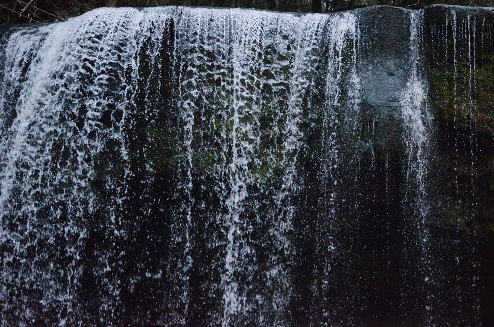 撮り方でこんなに変わる シャッタースピードを使いこなして 印象的な滝の写真を撮りに行こう Tabippo Net
