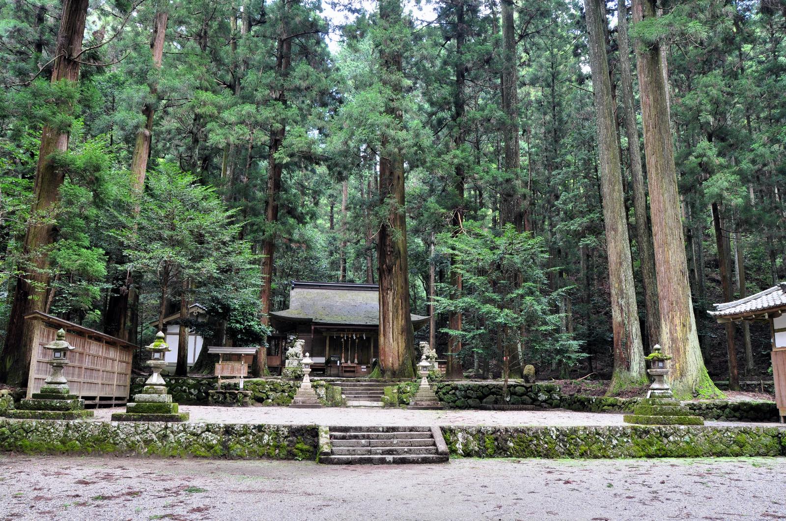 奈良県の室生龍穴神社