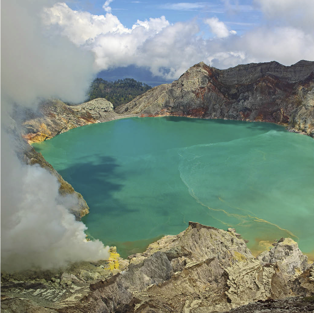 ギャル旅365 危険度maxな絶景スポット カワイジェン火山 Tabippo Net