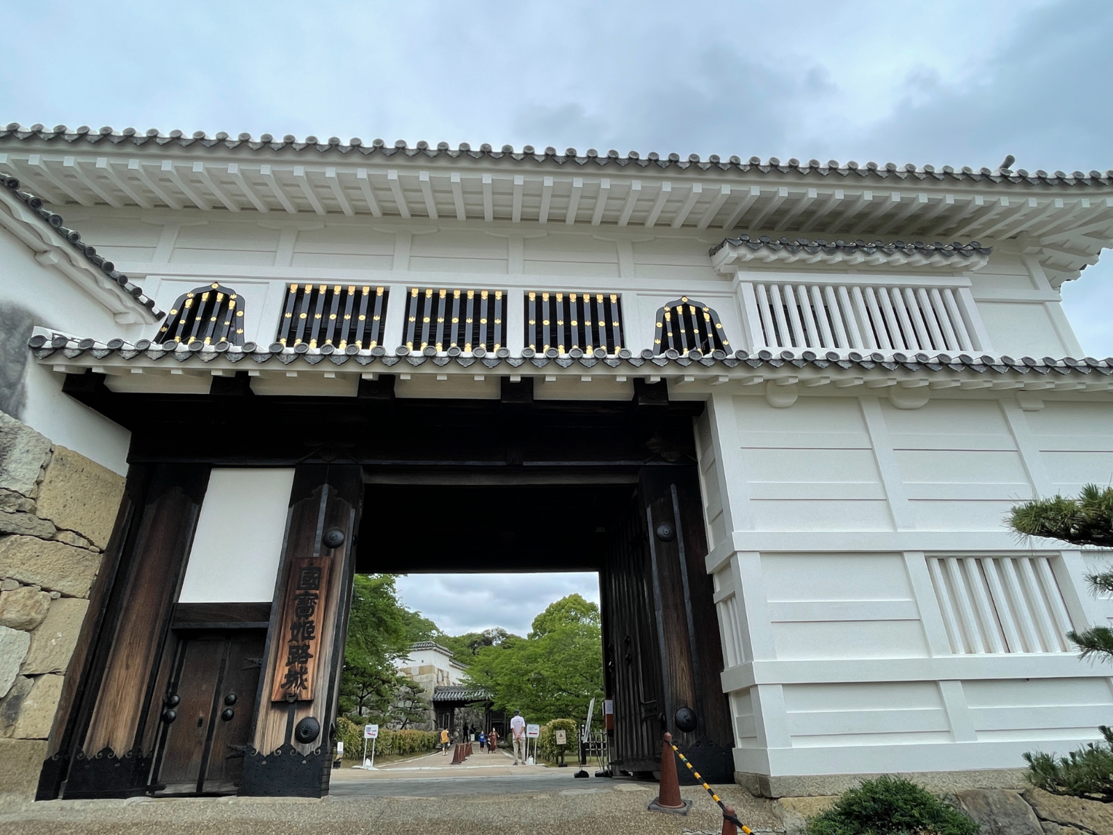 姫路城の菱の門