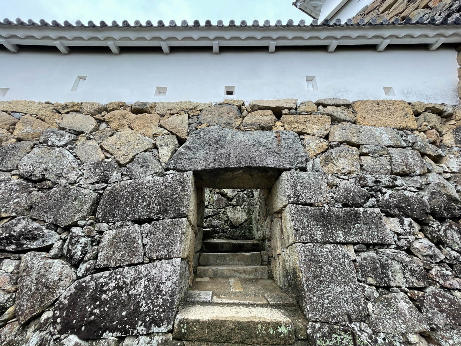 姫路城の「るの門」