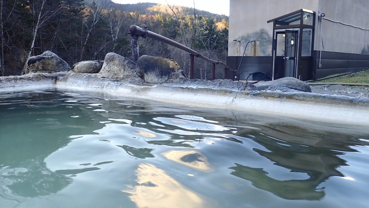 北海道に行ったら必ず行ってほしいハイレベル「野湯」7選