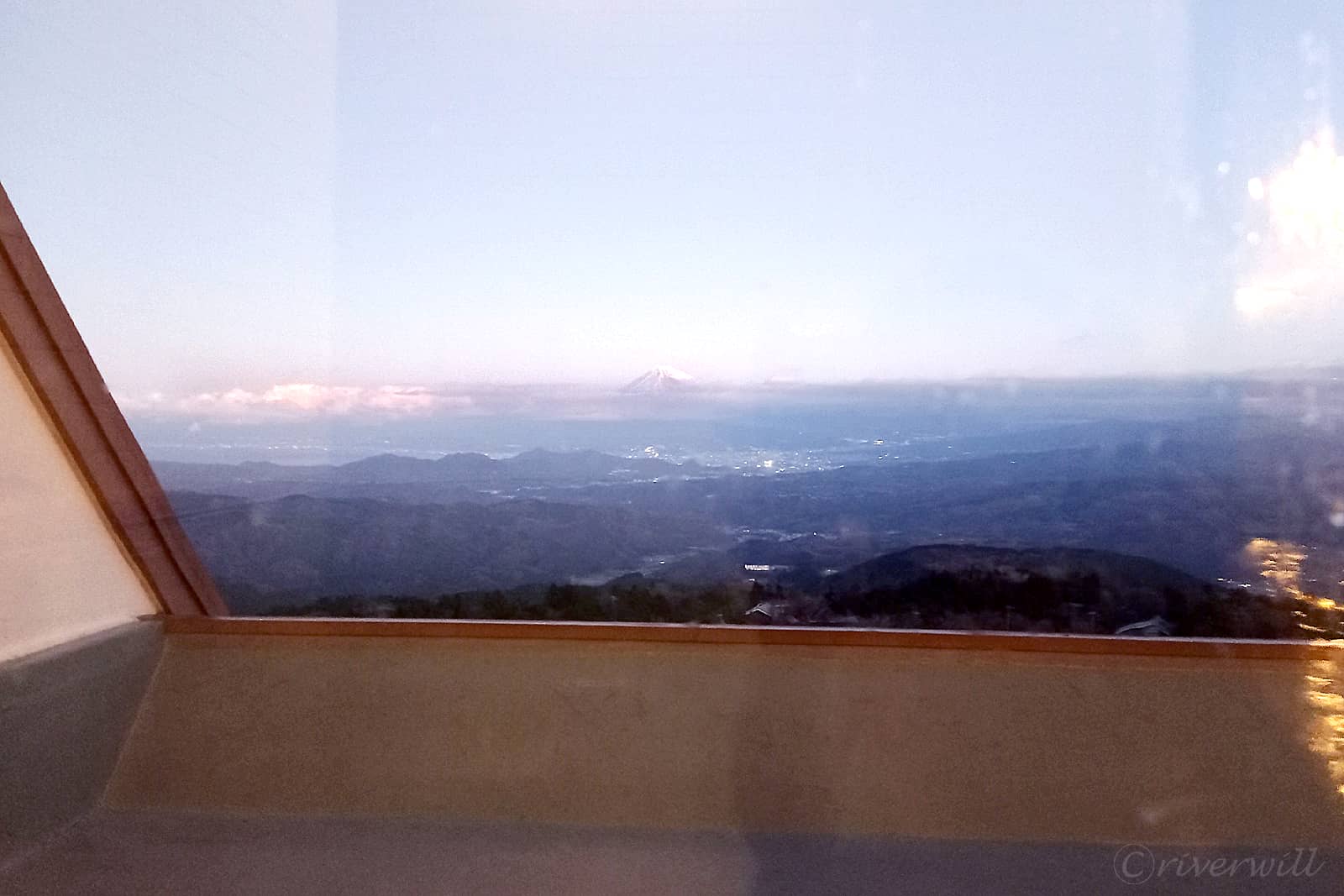 富士の見える温泉大浴場（天城高原）