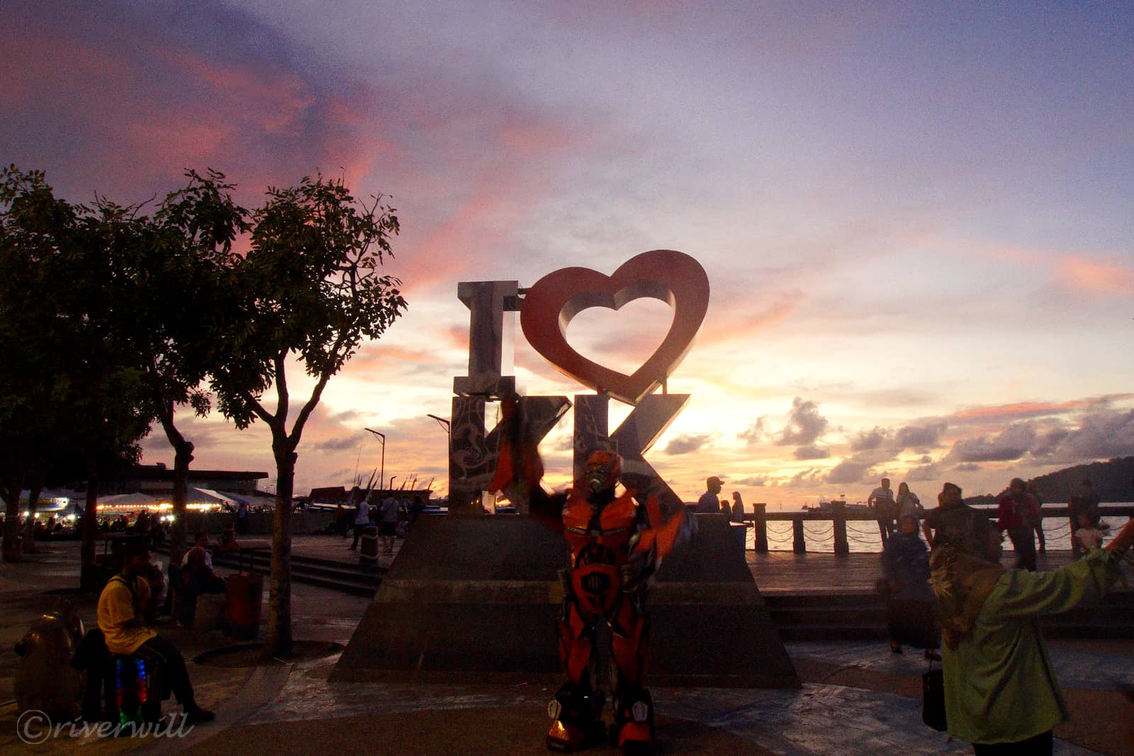 I LOVE KK像 in Todak Waterfront, Kota Kinabalu