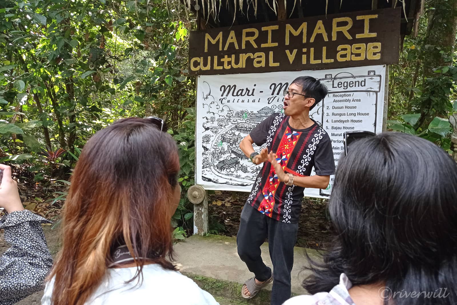 ガイドツアー（Mari Mari Cultural Village, Kota Kinabalu）