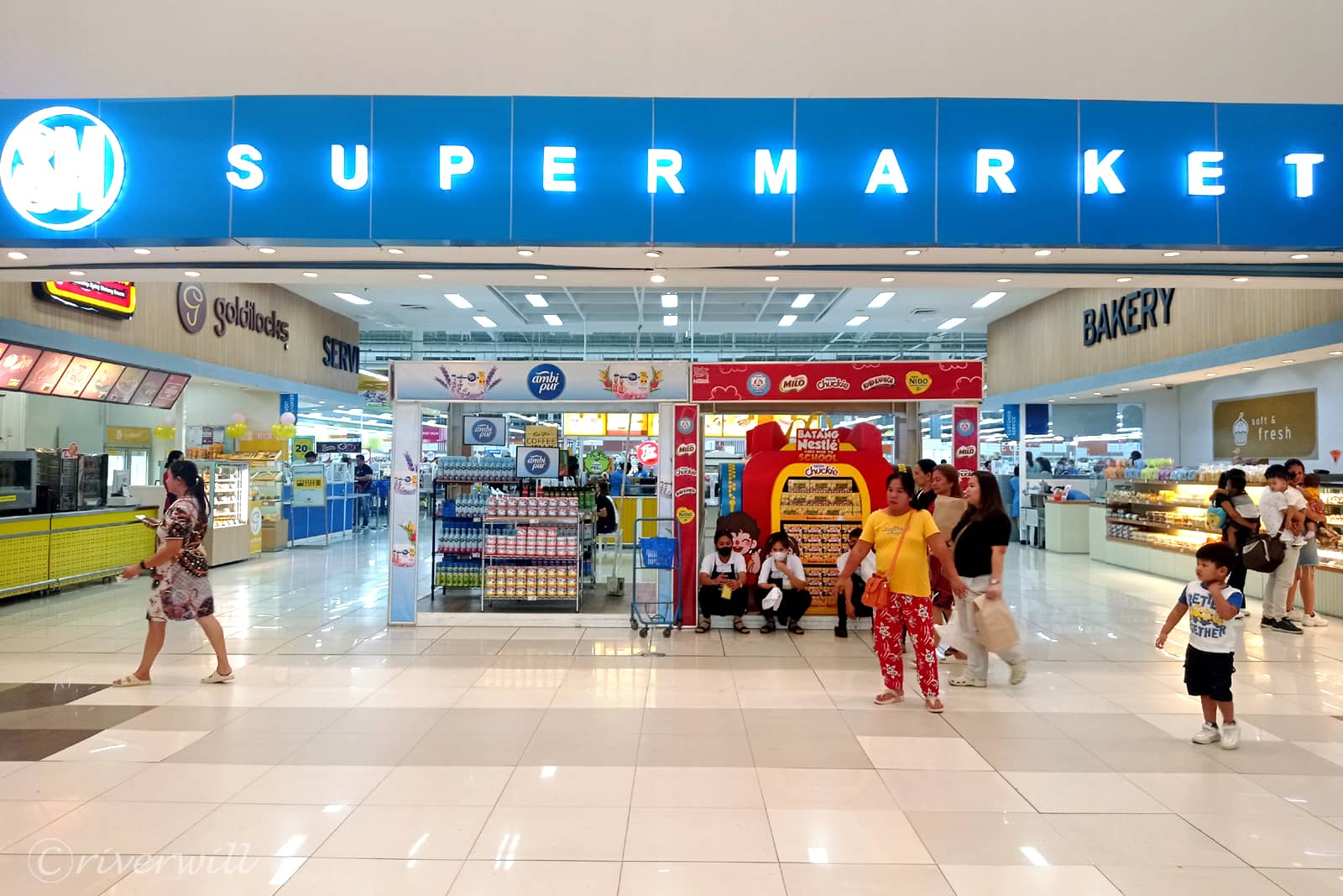 SM スーパーマーケット