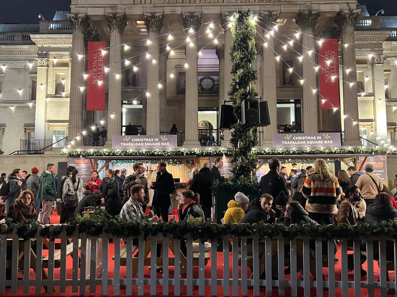 ロンドン　トラファルガースクエアクリスマスマーケット