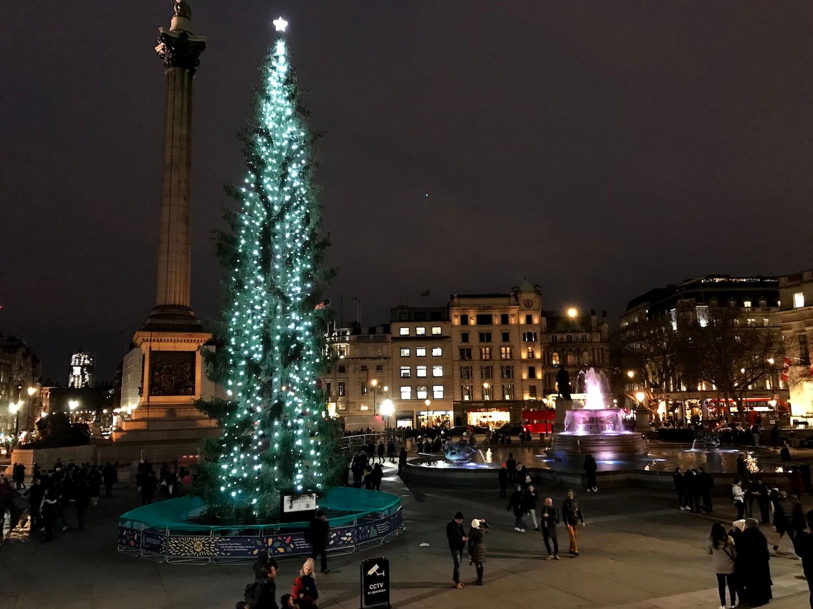 ロンドン　トラファルガースクエアクリスマスマーケット