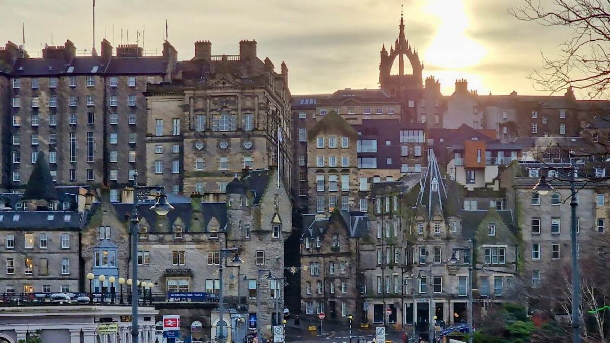 どんより天気も画になる景色！スコットランド・エディンバラの冬旅ナビ