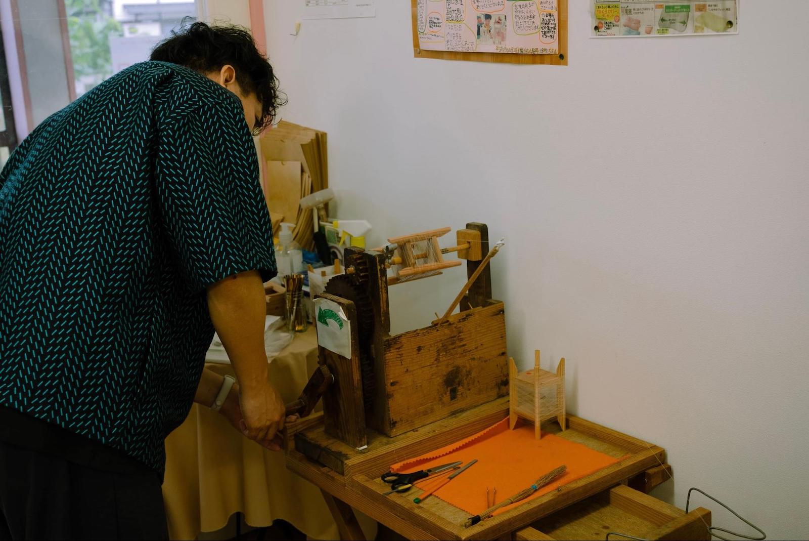 群馬　たくみの里　座繰り体験