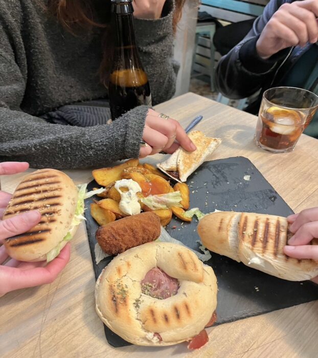 タパス