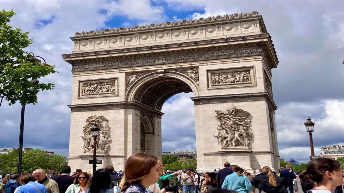 Bonjour Paris パリ20区街歩き Bonjour Paris パリ20区街歩き Bonjour Paris パリ20区街歩き