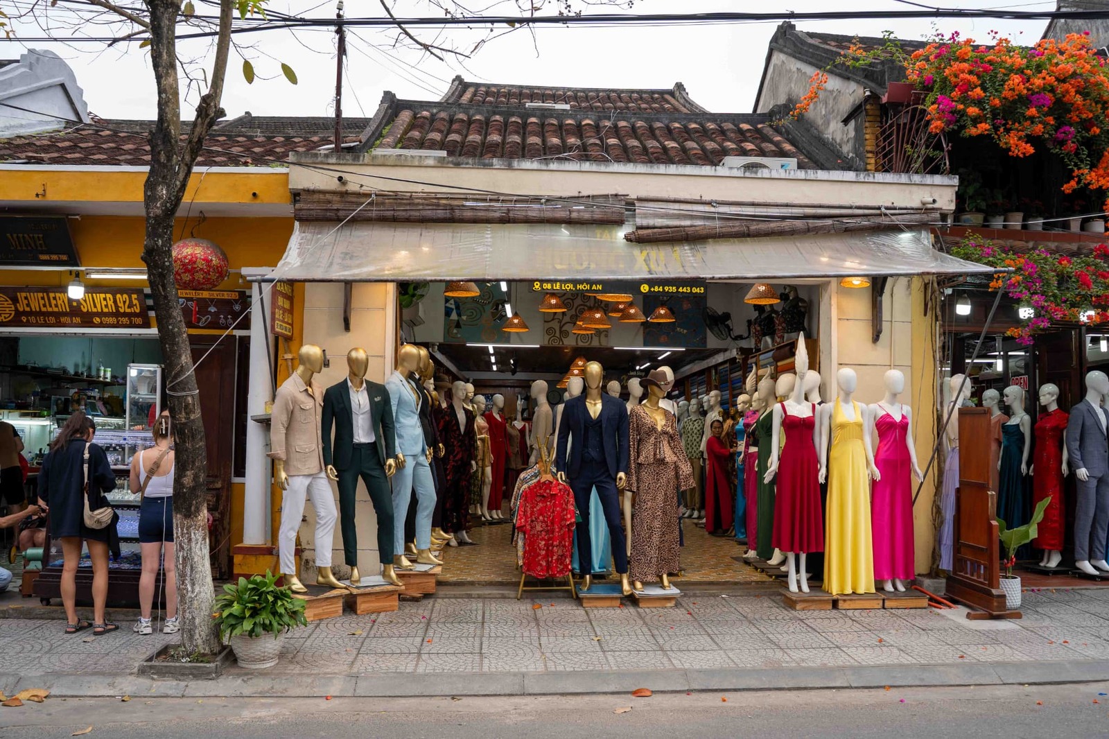 ホイアンのテイラー