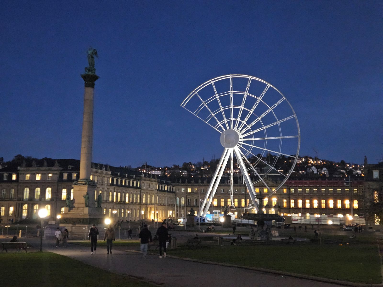 ドイツ　クリスマスマーケット　宮殿広場　観覧車