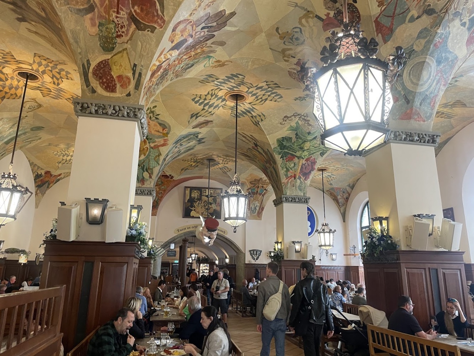Hofbrauhouse1