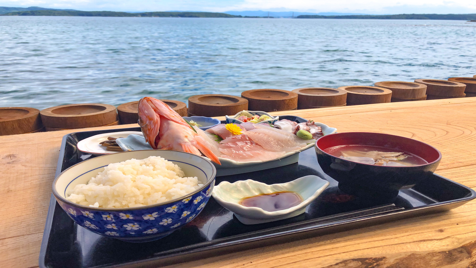 海と刺身定食
