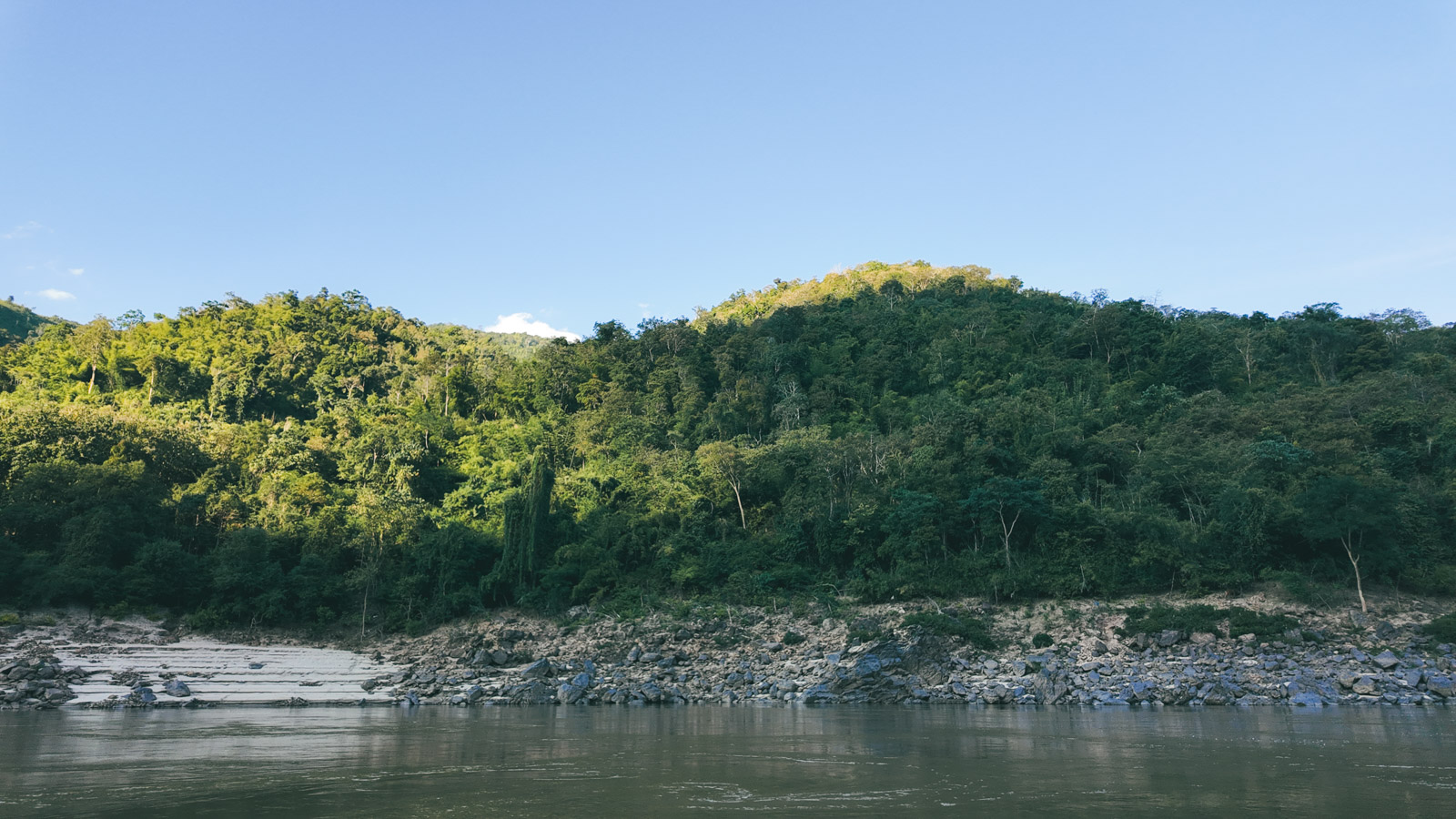 スローボートからの景色