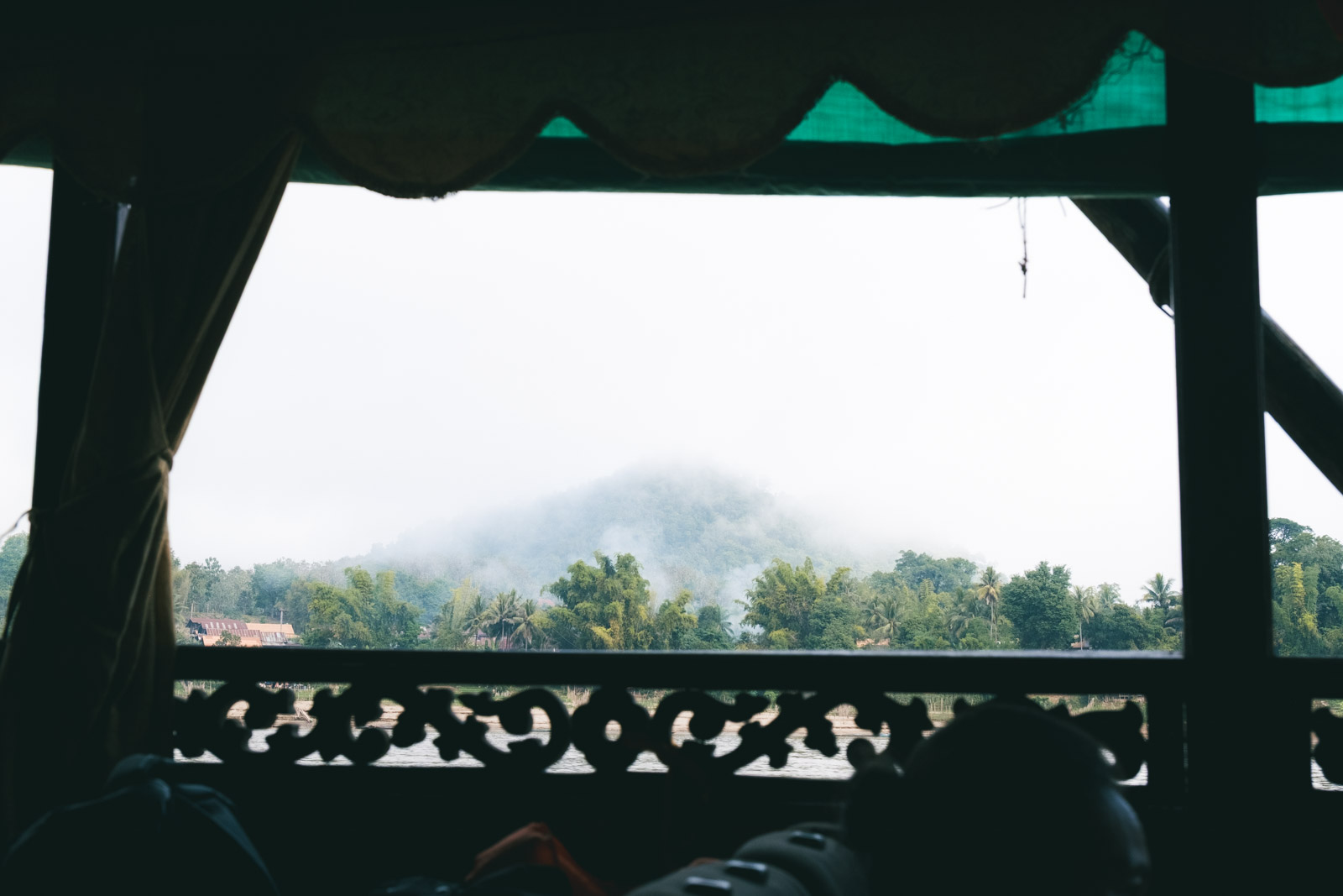 スローボートからの景色