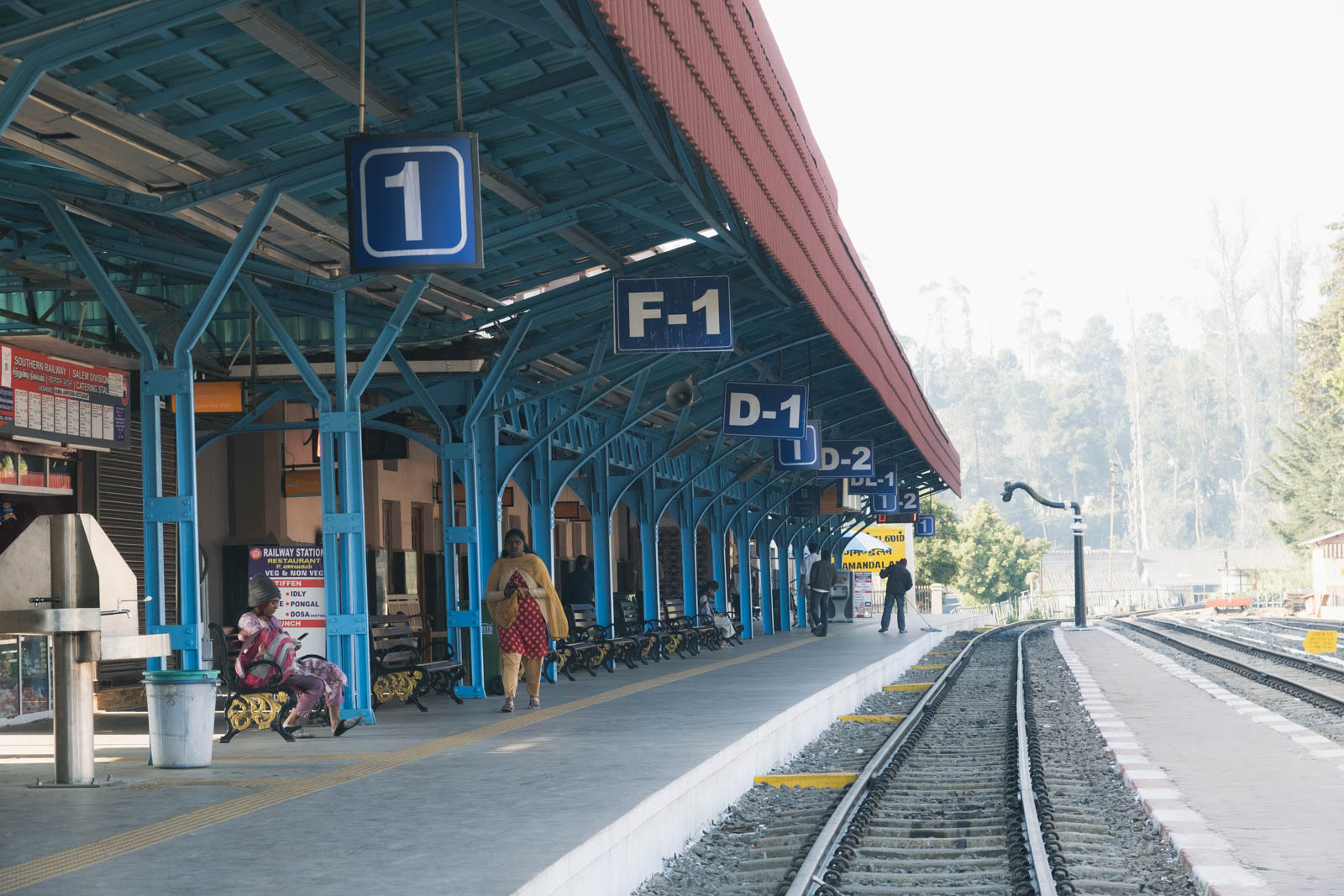 ニルギリ鉄道の駅