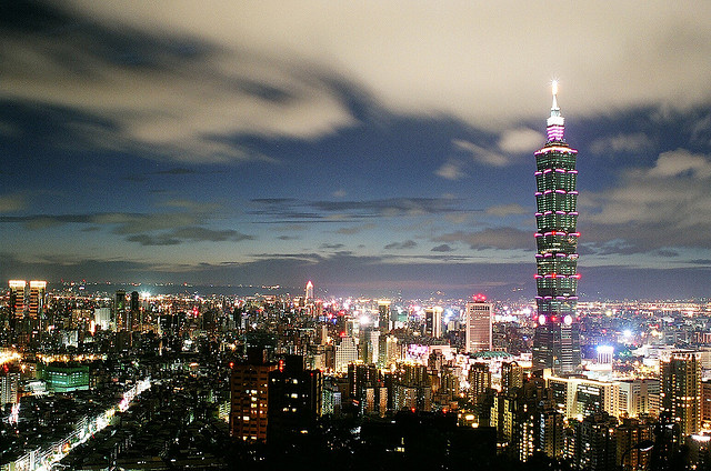 香港も台北もソウルに関しては3-4日間でたったの2万円