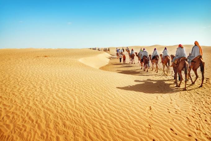 果てなく広がる サハラ砂漠 の魅力 モロッコ観光のメイン Tabippo Net